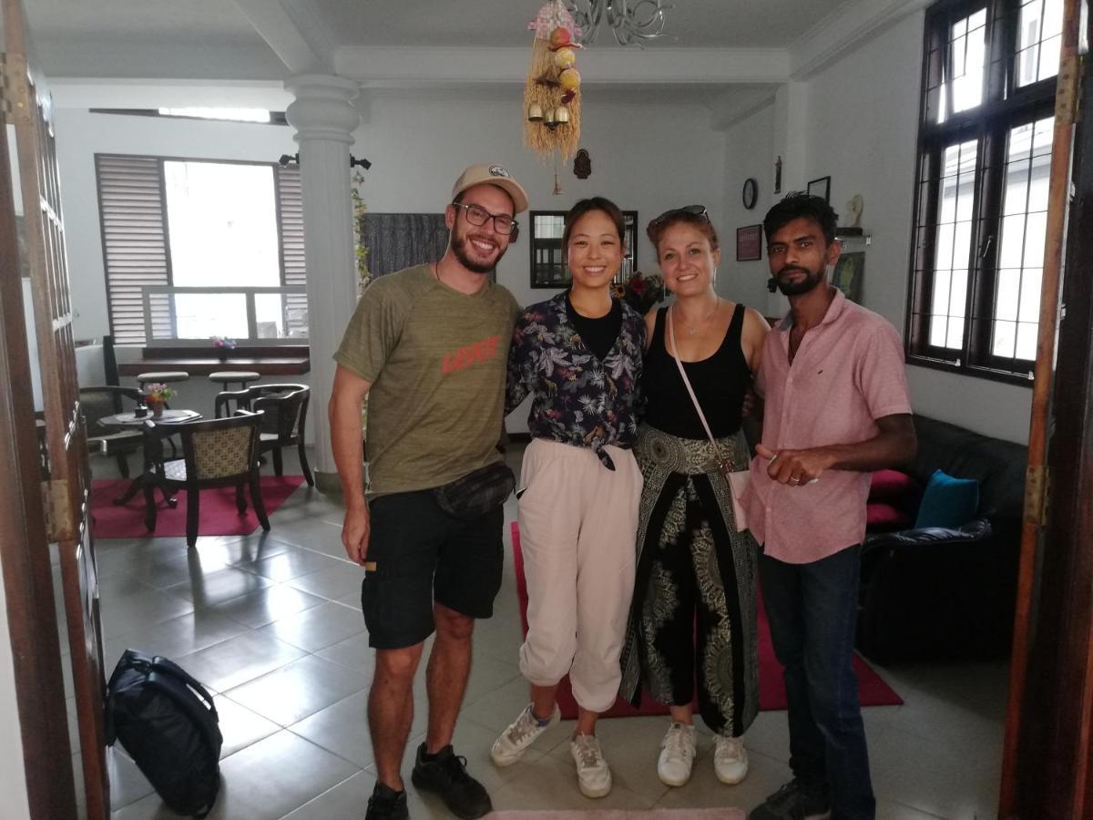 Days Inn Kandy Zewnętrze zdjęcie
