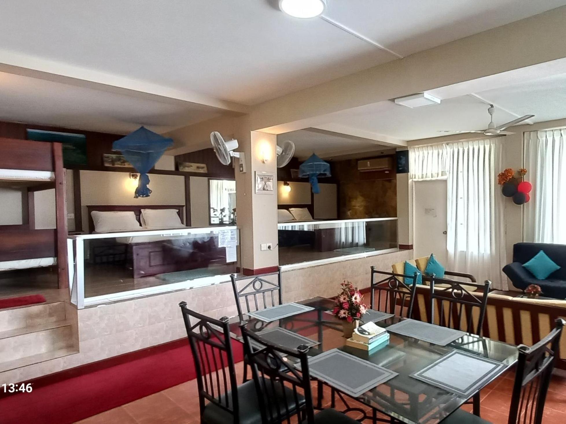 Days Inn Kandy Zewnętrze zdjęcie