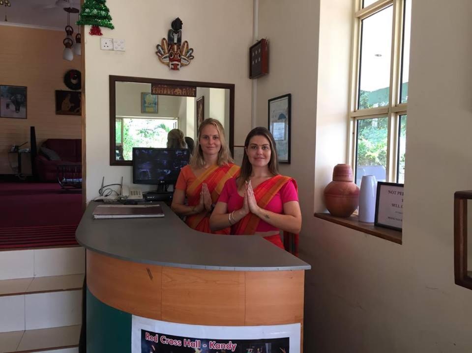 Days Inn Kandy Zewnętrze zdjęcie